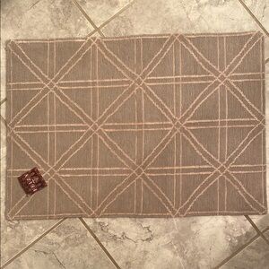 NEW Feizy 2x3’ area rug